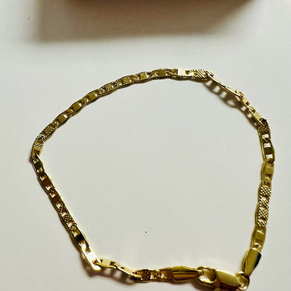 17.5” Figaro Style Bracelet